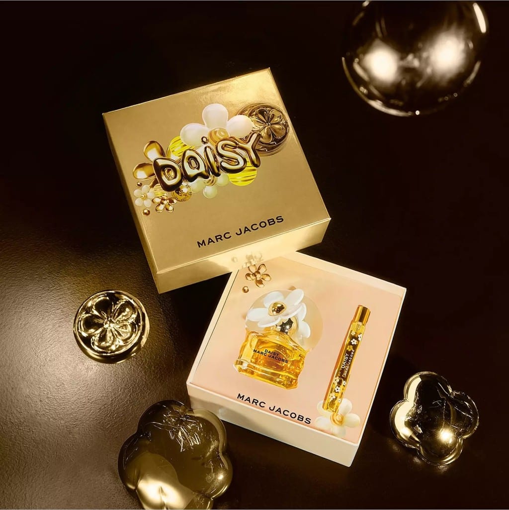 MARC JACOBS DAISY EDT 100ML/ DAISY EDT 10ML/ DAISY BODY LOTION 75ML FESTIVE SET 2025