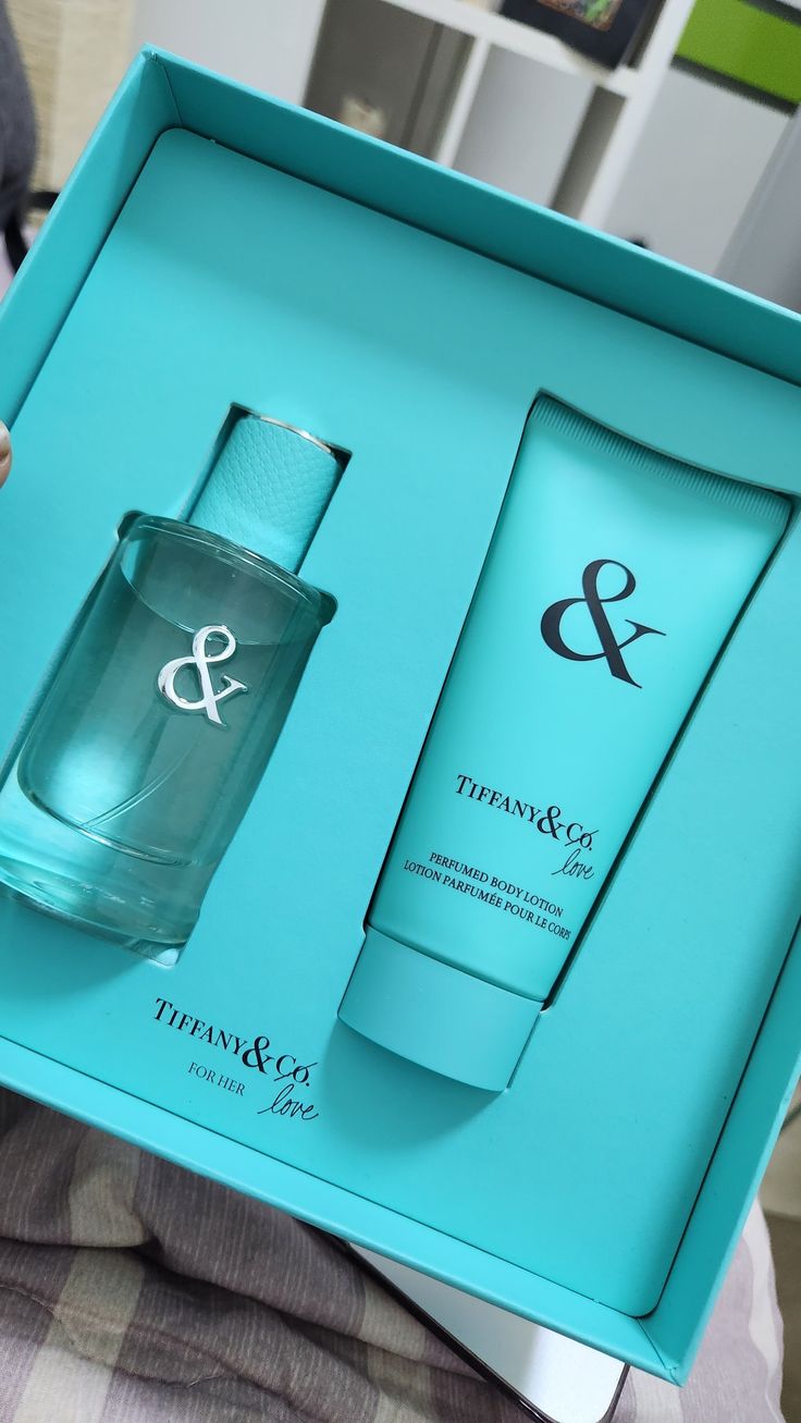 TIFFANY & LOVE FOR HER EDP 90ML/ TIFFANY & LOVE PERFUMED BODY LOTION 100ML/ TIFFANY & LOVE LOVE FOR HER EDP 5ML 2025 SET